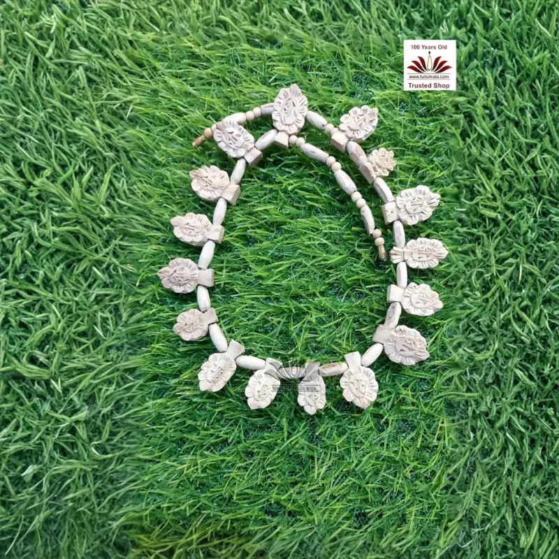 Radha Name Mahamantra Mala With Radhe Krishna Locket - Image 2