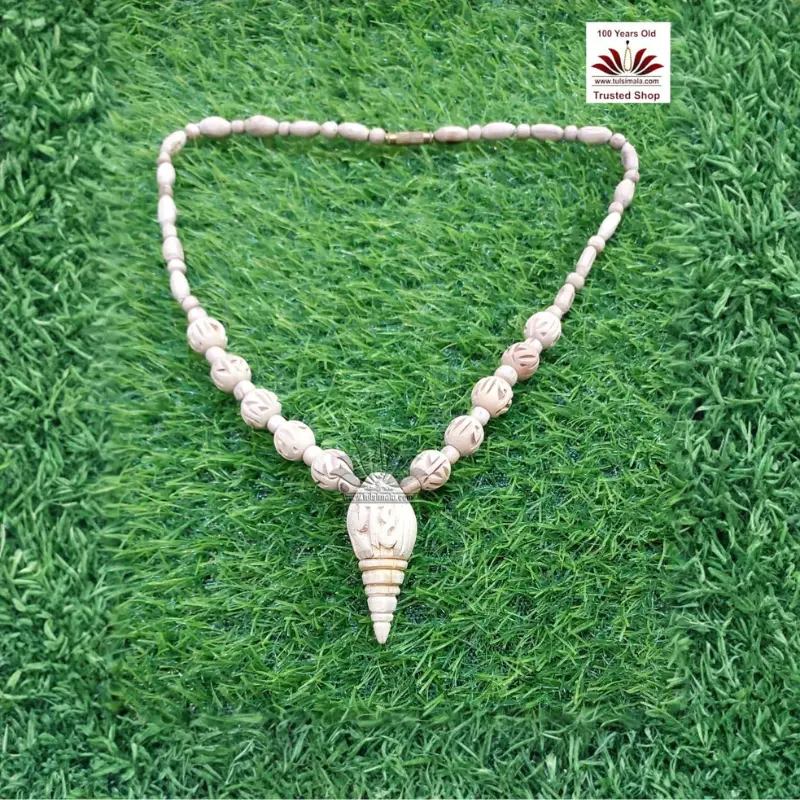 Hare Krishna Mahamantra Carving Tulsi Bead Neck Mala With Jagannath Face Locket in Brown Colour - Image 3