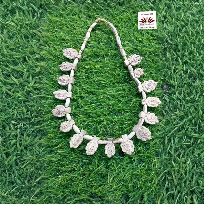 Radha Name Mahamantra Mala With Radhe Krishna Locket - Image 3