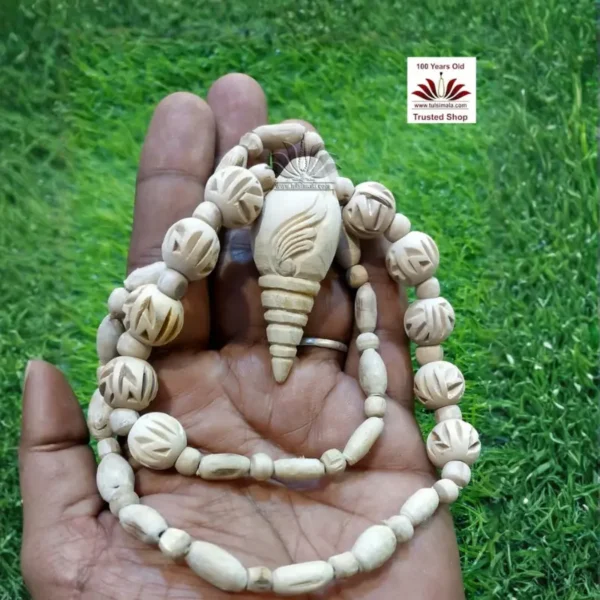 Hare Krishna Mahamantra Carving Tulsi Bead Neck Mala With Jagannath Face Locket in Brown Colour - Image 4